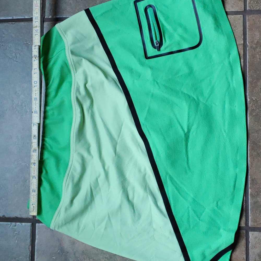 Unique Title Nine Skort sz M with side Pocket